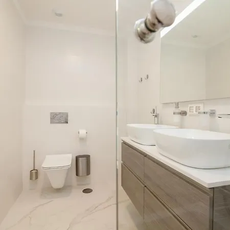 Lux D With Heated Pool, Ocean View Willa