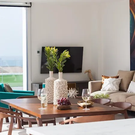 Lux D With Heated Pool, Ocean View Willa